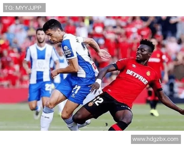 欧洲联赛盛况空前足球明星齐聚展现巅峰对决与激情碰撞