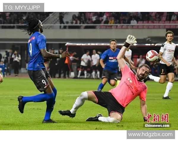 足球传奇的背后故事：各大足球明星的传记与人生历程探索